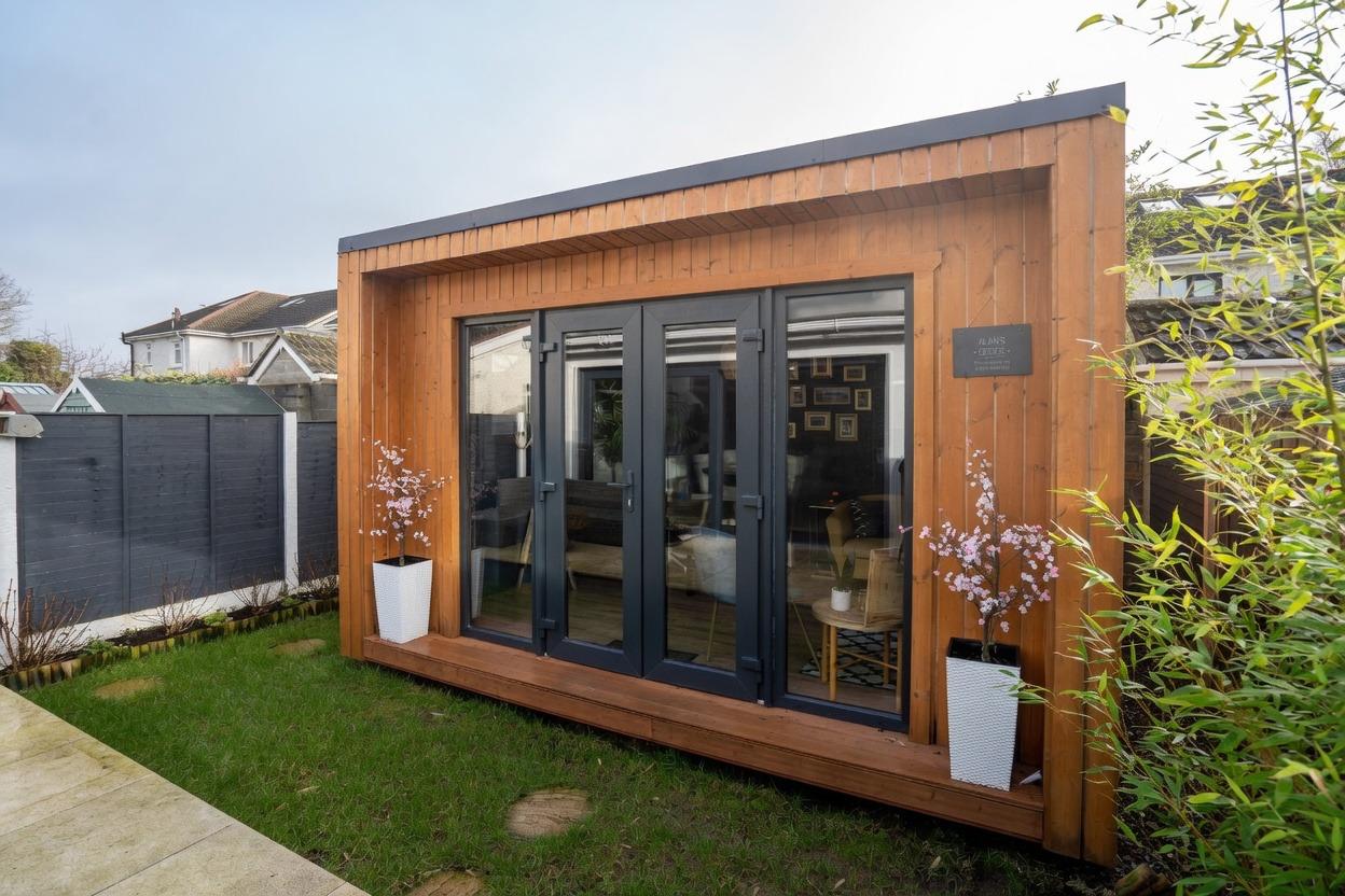 Contemporary Garden Office